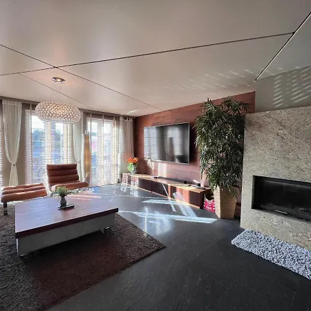 Apartament Nadbrzezna De Luxe Apartment *